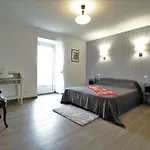 Le Suc Du Pommier Guest house