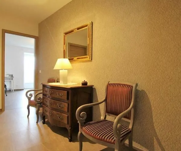 Le Suc Du Pommier 3*